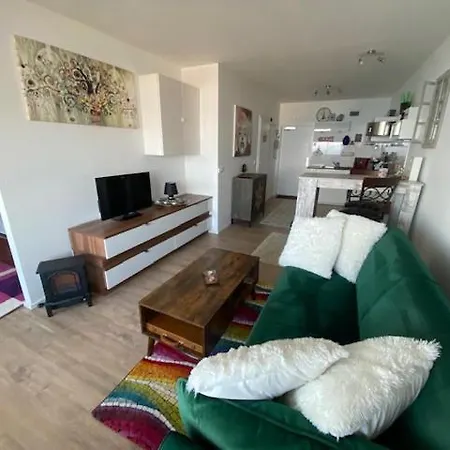 Oase Mit Meerblick, Schwimmbad & Nahe Hansapark, Kostenlos Parken Apartment *